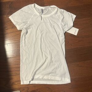 Lulu lemon swiftly tech shirt
